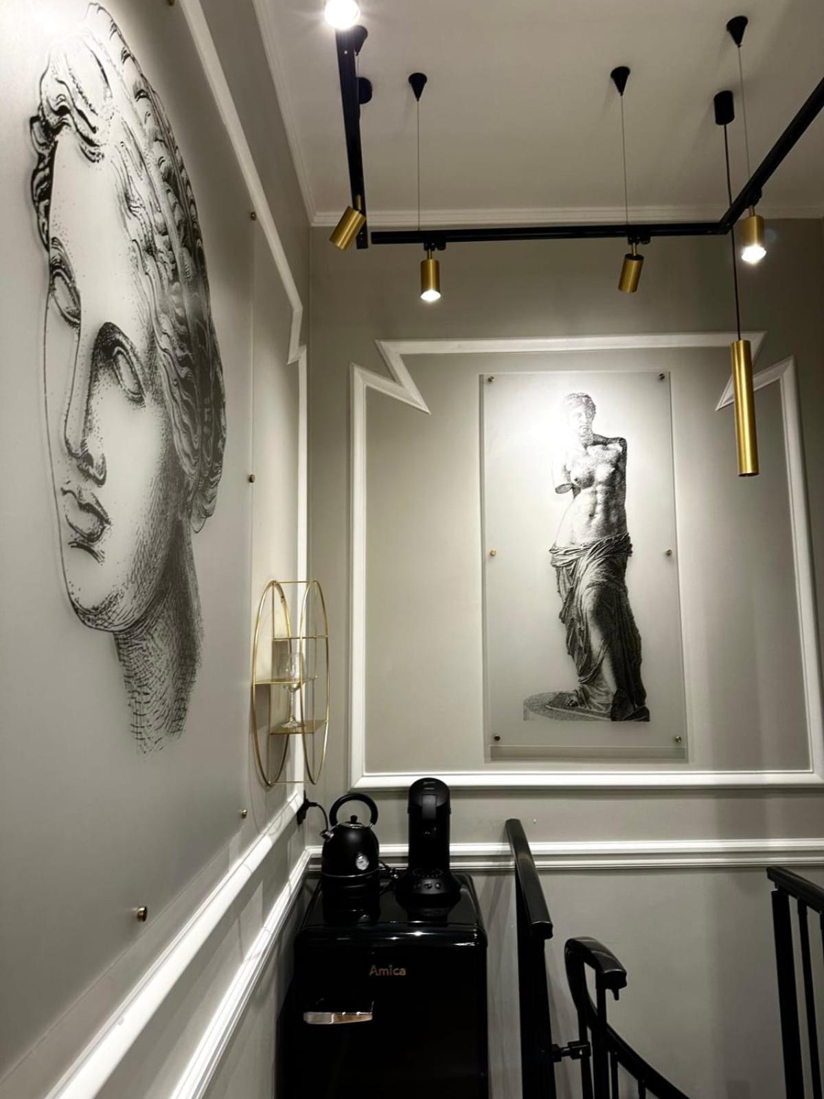 Cocon Parisien - Face A Louboutin - Chez Nicolas Dış mekan fotoğraf